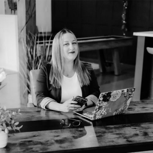 Angela Shackleford profile 500px bw